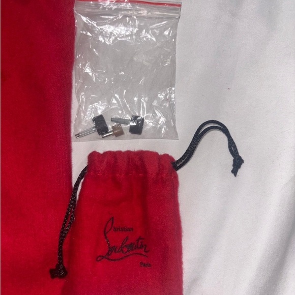 Christian Louboutin So Kate Pumps - Picture 9 of 12